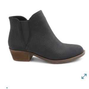 Kensie Gerona Bootie